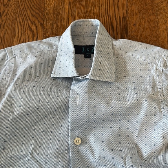 L & Z Boy’s Light Blue Collared Long-sleeve Shirt Size 5 - Picture 3 of 7